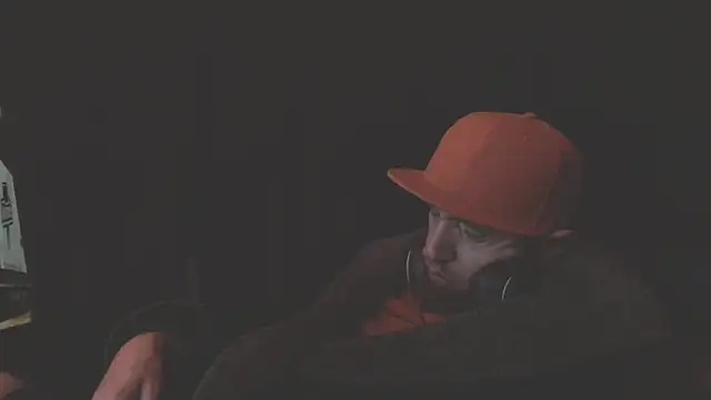 GenitalWars's cam snapshot