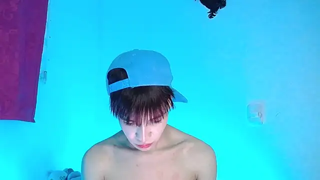 lucky_stricke live sex cam