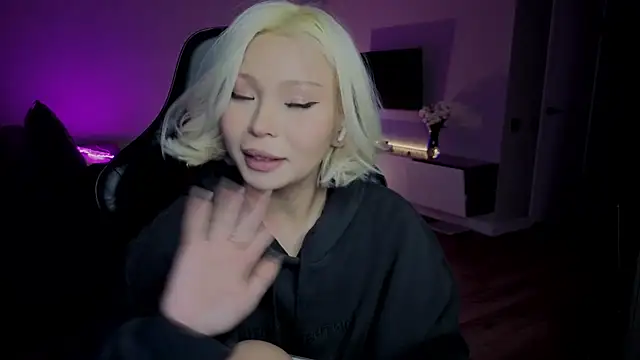 RileyMee live sex cam