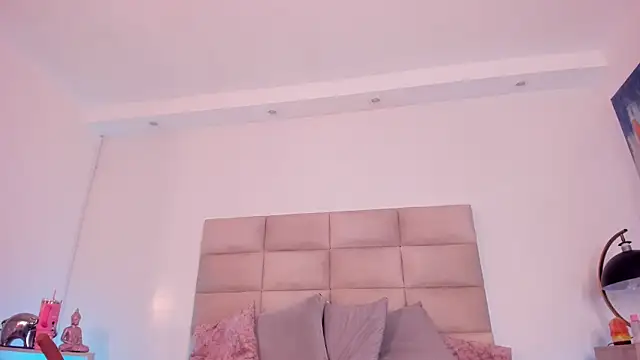 AngelyRosse1's cam snapshot