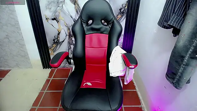 The_latin_boy's cam snapshot