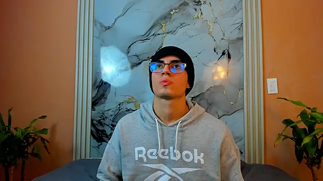 eren_jeager's cam snapshot