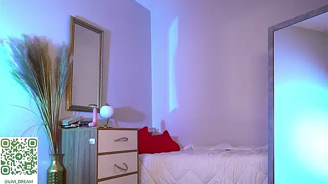 VernitaFiscalini's cam snapshot