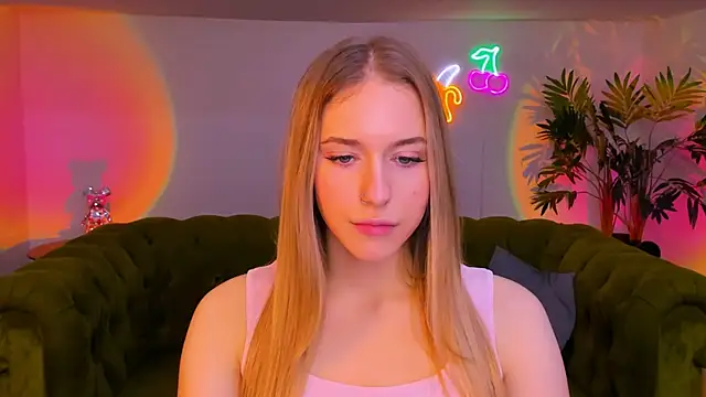 sassy_cutie live sex cam