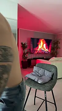 Valenthino_Salvatore live sex cam