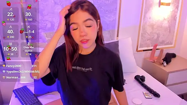 doll_eyees_'s cam snapshot