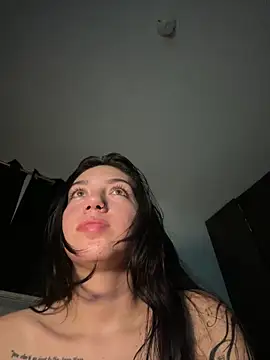 Moon11-'s cam snapshot