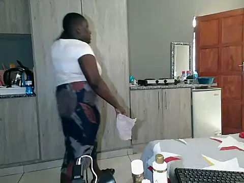 WetwetPussy31's cam snapshot