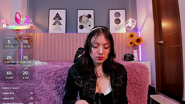 Nina_Ford's cam snapshot