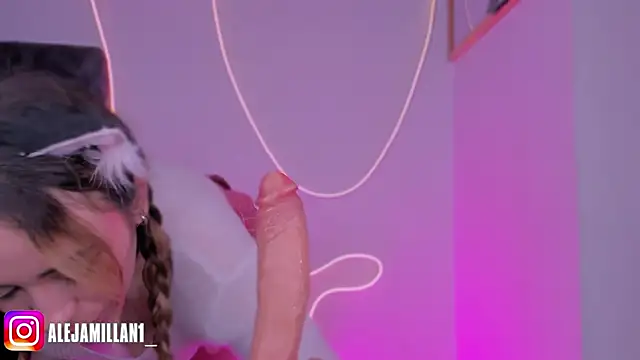 alejamillan1's cam snapshot