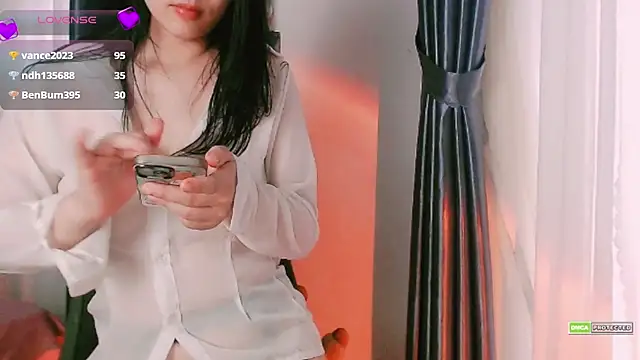 _Lov_Lynh's cam snapshot