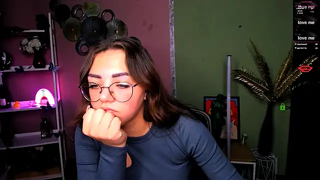 kiki_swan's cam snapshot