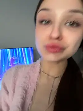 ErikaMuse's cam snapshot