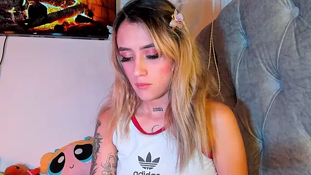 Sabrina_Cole's cam snapshot