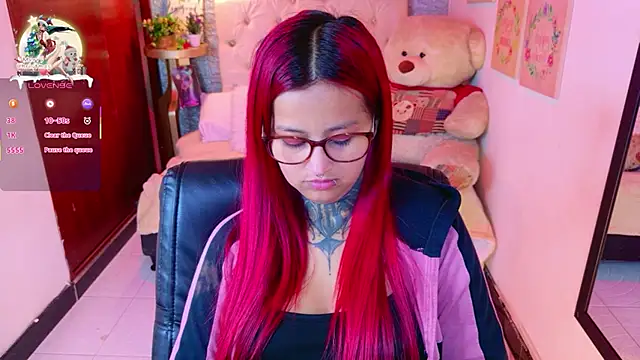 meghan_nill's cam snapshot