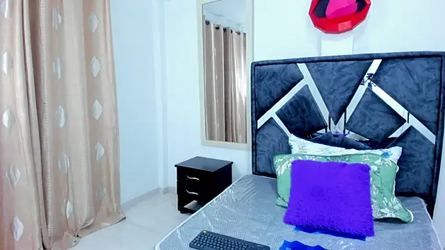 candy_fox2's cam snapshot