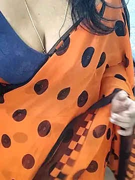 tamil_chitra12's cam snapshot