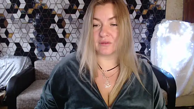 NikaSkylink's cam snapshot