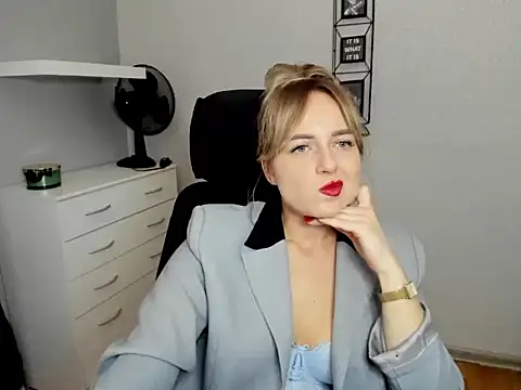 Karenblond's cam snapshot