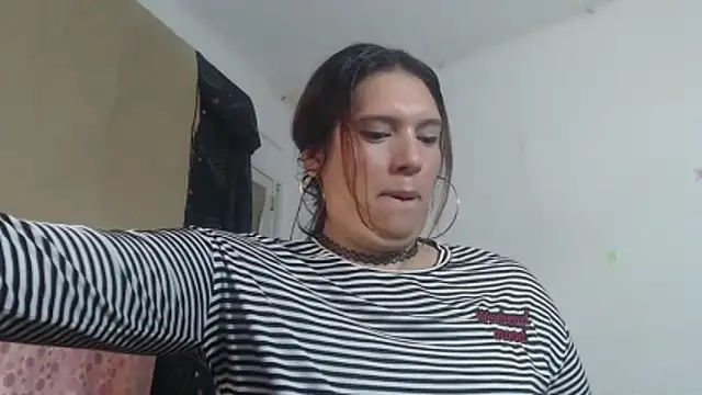 samanthaa_hot_'s cam snapshot