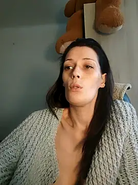 Mila_Luciphya live sex cam