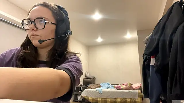 KerriMcbreen's cam snapshot