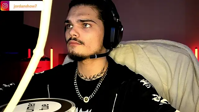 JordanShow live sex cam