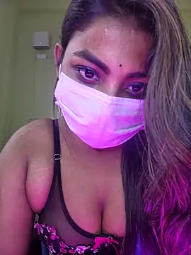 Trending_Couple live sex cam