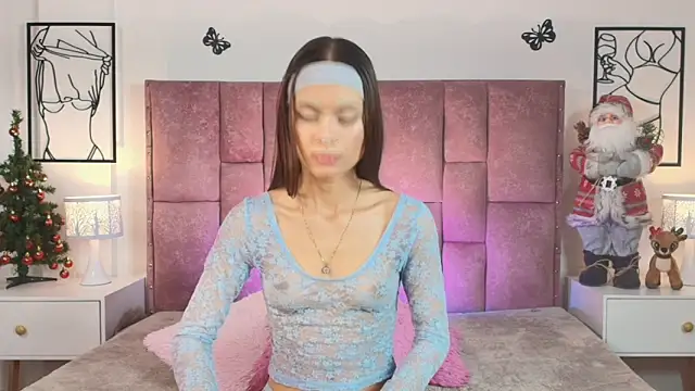 NicolMiller4 live sex cam