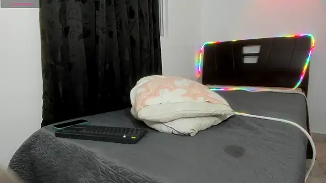 abigail_monore_ live sex cam