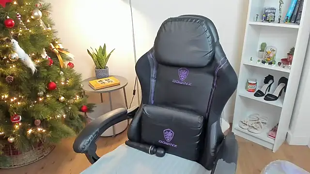 _BellaEvans_'s cam snapshot