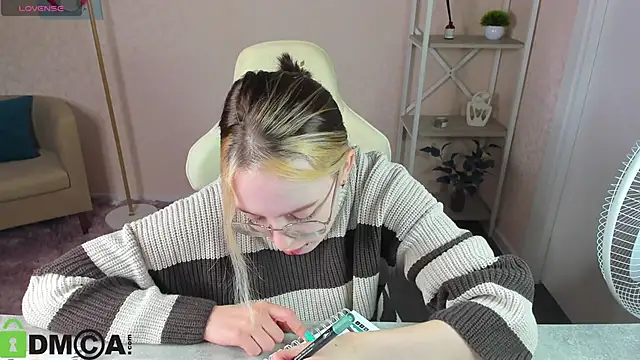 R0cket_bunny's cam snapshot