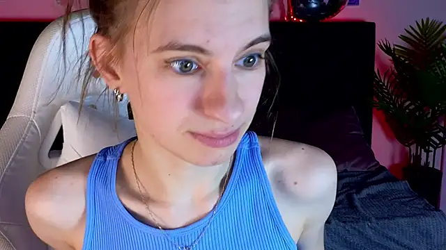 kaleriyaa_'s cam snapshot