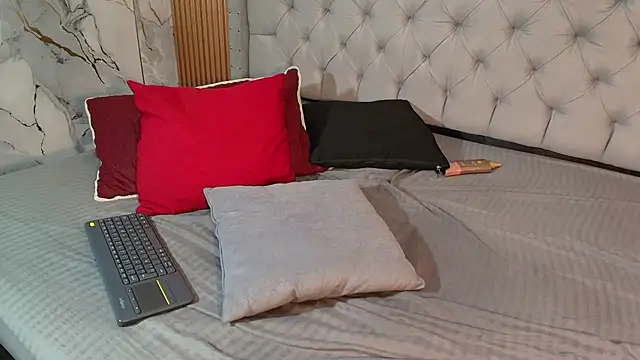 Scarlett_diaz17's cam snapshot