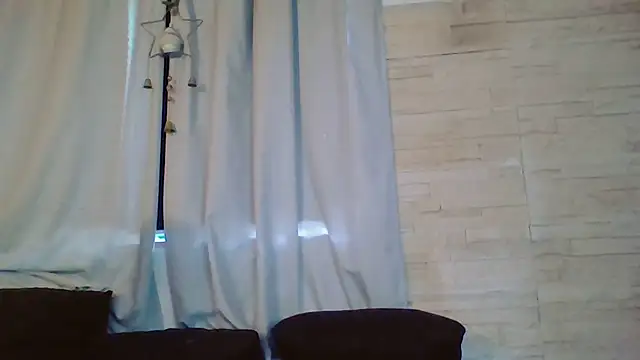 DevilsAngel13 live sex cam