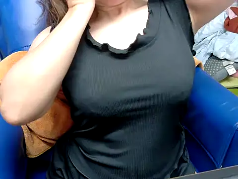 Sinzginne5898's cam snapshot