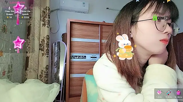 Lili_666 live sex cam