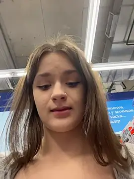 KittyQueeny live sex cam