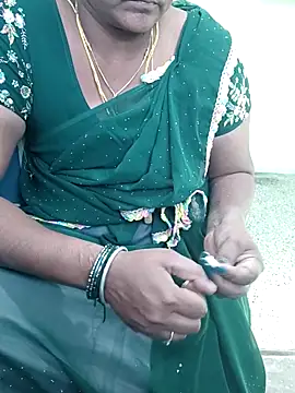 navyasree143's cam snapshot