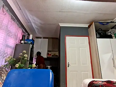 EbonyRose9's cam snapshot