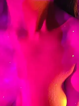 aloneathome's cam snapshot