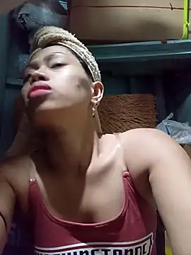 UreWILDasian_pinay's web cam