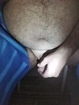 Leocesar37 live sex cam