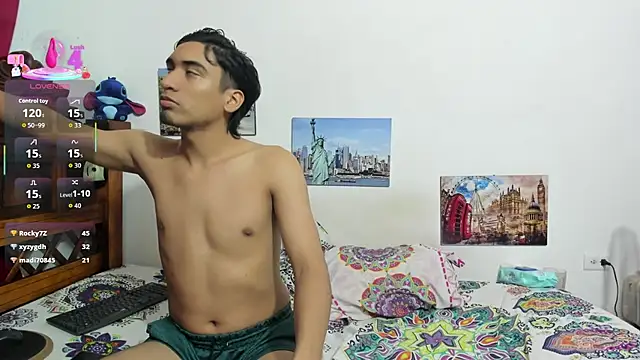 Roxana_Tony's cam snapshot