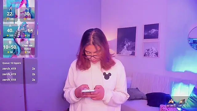 Raven_Curly live sex cam