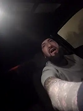 Beardedtattood's cam snapshot