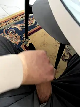 kenanbal0677's cam snapshot