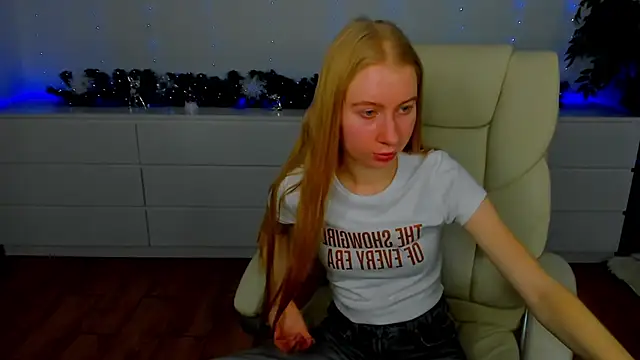 Alina_Blonde's cam snapshot