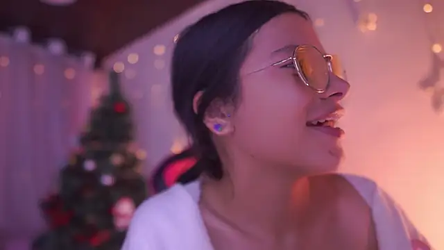 Lana_Dreams_'s cam snapshot