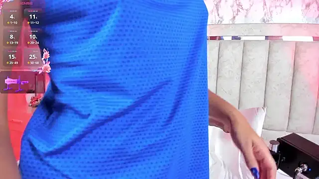 A_Moretti__ live sex cam